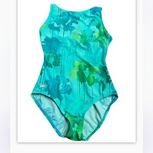 Speedo women’s one‎ piece swimsuit. Size 13. New with tags.
